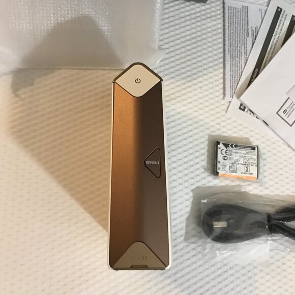 Fujifilm Instax Share SP‑2 Smartphone Printer Kit- Gold- New in Box + Bonus Film - Picture 10 of 13